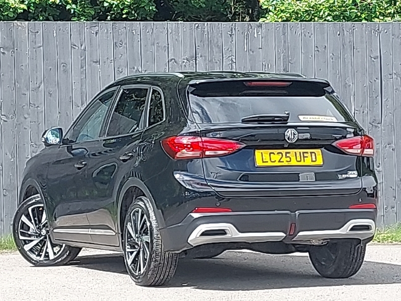 MG ZS 1.5 Hybrid Trophy Black #2