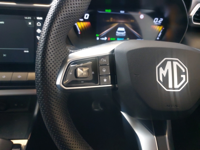 MG ZS Se Ev Black #12