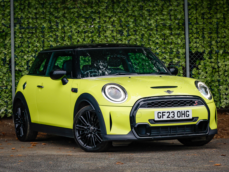 Mini Hatch 2.0 Cooper S Exclusive Premium Plus Yellow