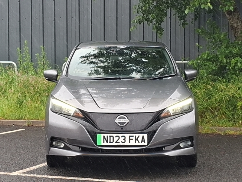 Nissan Leaf Leaf N-connecta Red #14