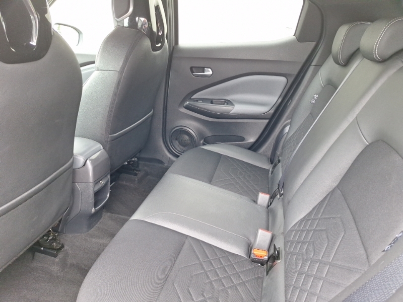 Nissan Juke Acenta Silver #6