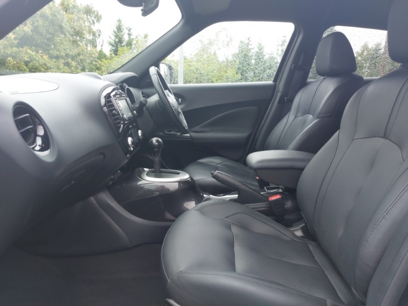 Nissan Juke 1.6 Tekna Xtronic Black #5
