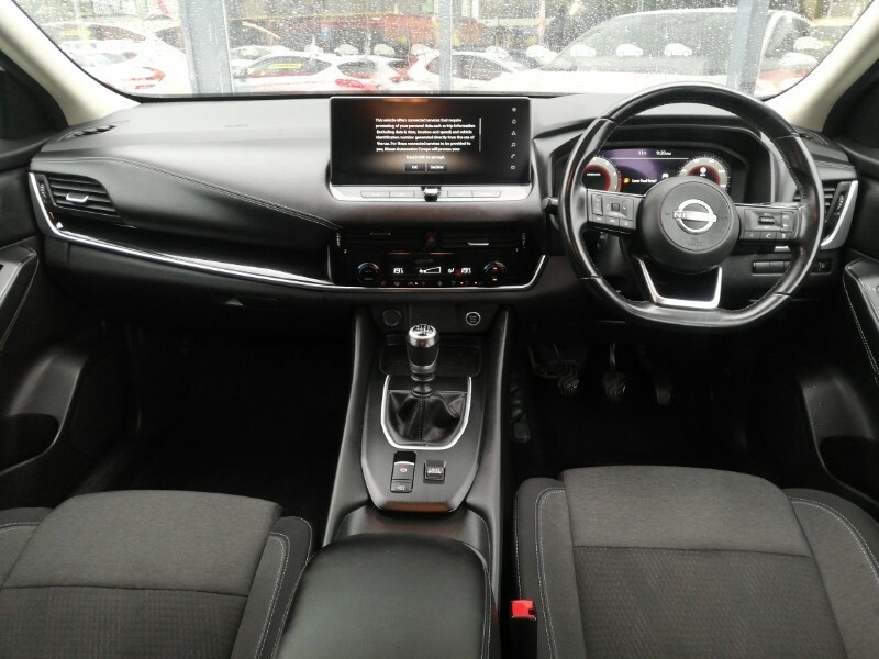 Nissan Qashqai 1.3 Dig-t Mh N-connecta White #3