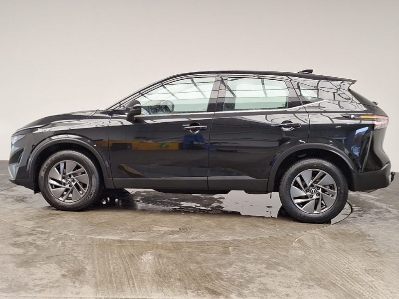 Nissan Qashqai 1.3 Dig-t Mh 158 Acenta Premium Xtronic FV74GMG Black #4