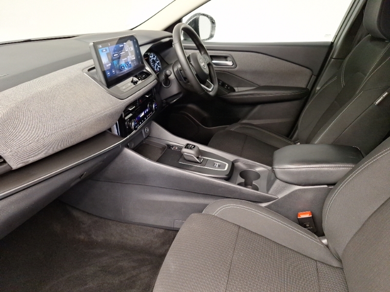 Nissan Qashqai 1.3 Dig-t Mh 158 Acenta Premium Xtronic FV74GMG Black #5