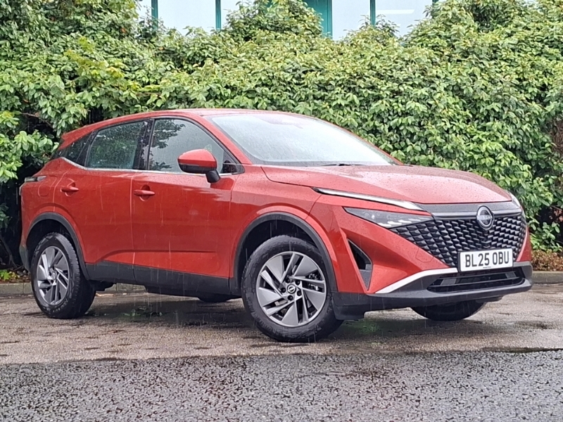 Nissan Qashqai 1.3 Dig-t Mh Acenta Premium Red