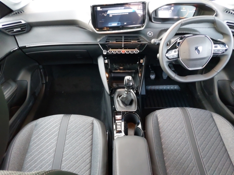 Peugeot 2008 1.2 Puretech 130 Allure White #3