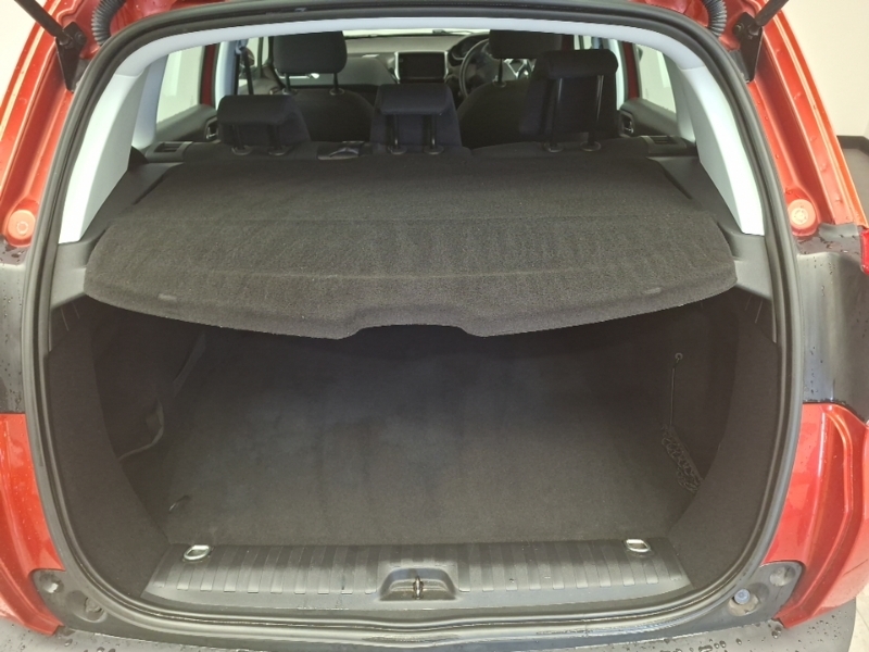 Peugeot 2008 White #18