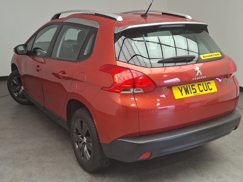 Peugeot 2008 1.2 Puretech Active Red #2