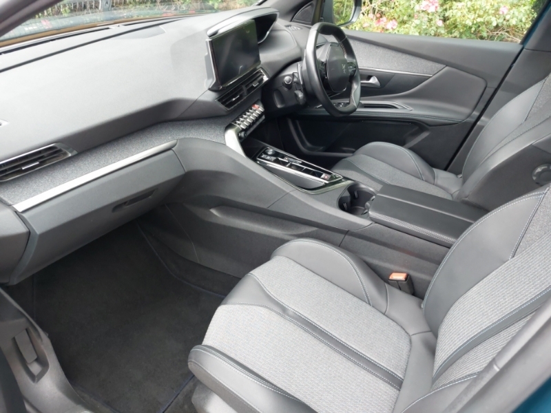 Peugeot 3008 1.5 Bluehdi Allure Premium Eat8 Blue #5