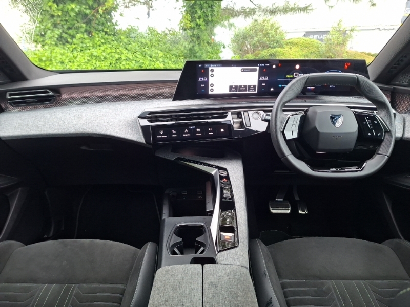 Peugeot 3008 157Kw Gt 73Kwh Black #3