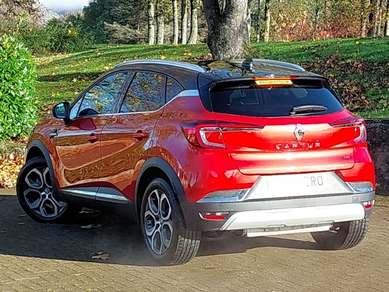 Renault Captur 1.6 E-tech Plug-in Hybrid 160 Techno Red #2