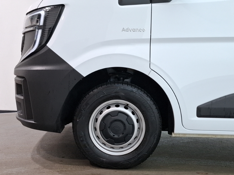 Renault Master Mm35 Blue Dci 150 Advance Medium Roof Van White #19