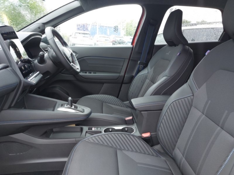 Renault Symbioz 1.8 E-tech Fhev 160 Techno Esprit Alpine Red #5