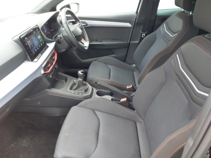 Seat Ibiza 1.0 Tsi 95 Fr Black #5