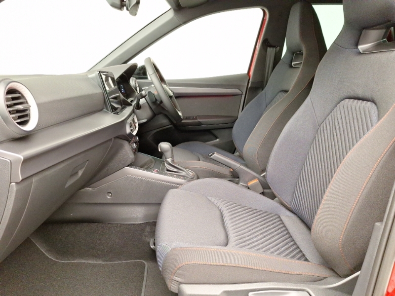 Seat Arona 1.0 Tsi 115 Fr Black Edition Dsg Red #5