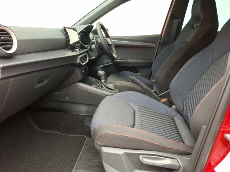 Seat Arona 1.0 Tsi 115 Fr Black Edition Dsg Red #5