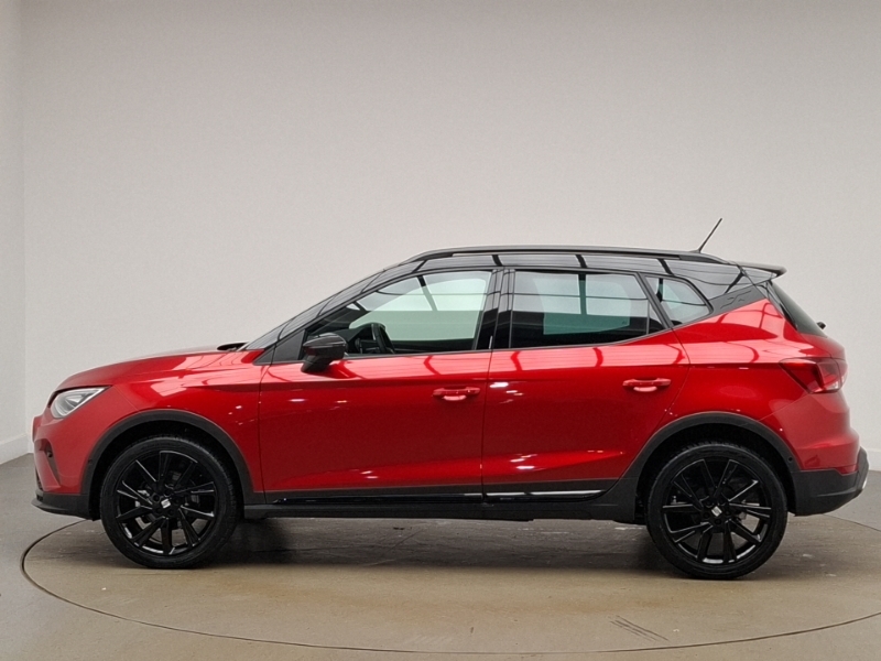 Seat Arona 1.0 Tsi 115 Fr Black Edition Dsg Red #4
