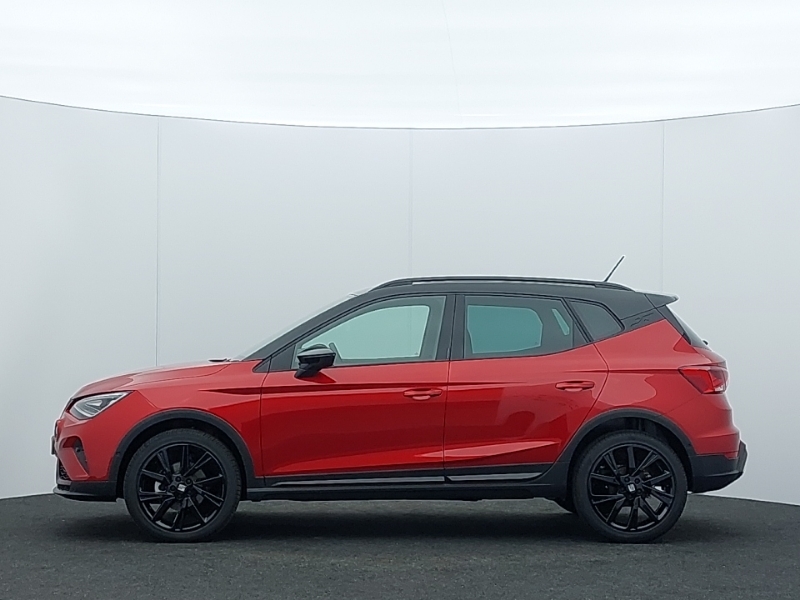 Seat Arona 1.0 Tsi 115 Fr Black Edition Dsg Red #4