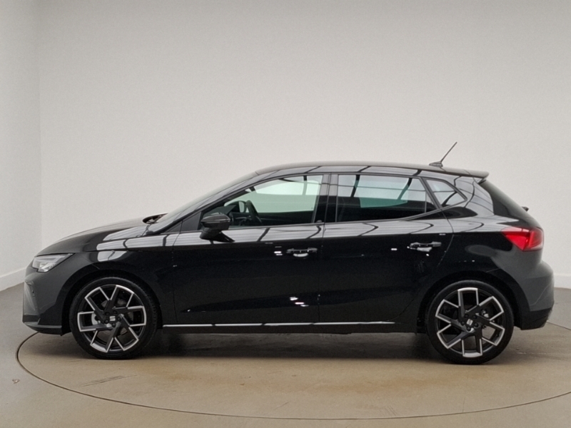 Seat Ibiza 1.0 Tsi 115 Fr Sport Dsg Black #4