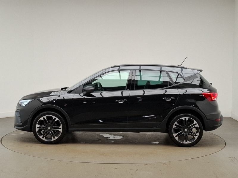 Seat Arona 1.0 Tsi 115 Fr Sport Dsg Black #4