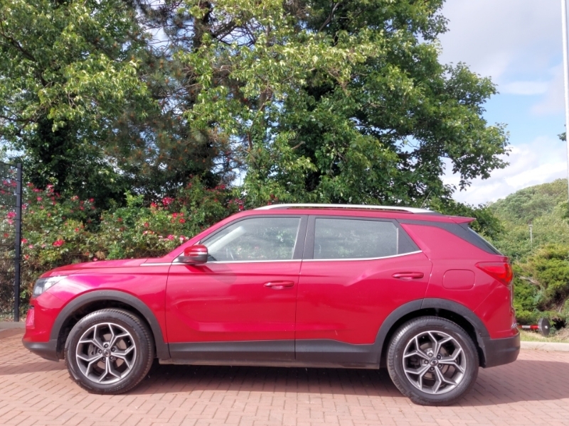 SsangYong Korando 1.5 Ventura Red #4