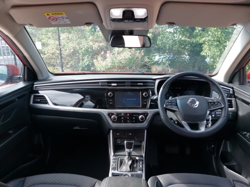 SsangYong Korando 1.5 Ventura Red #3