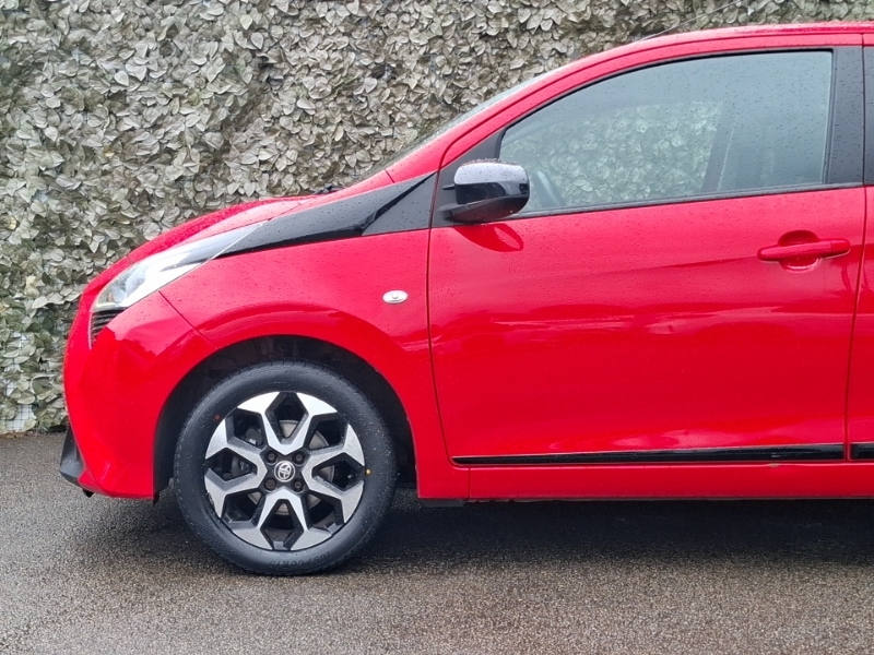 Toyota Aygo Hatchback Silver #19