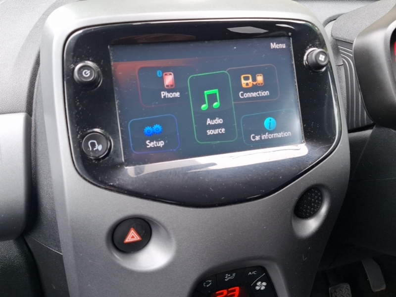 Toyota Aygo Hatchback Silver #10