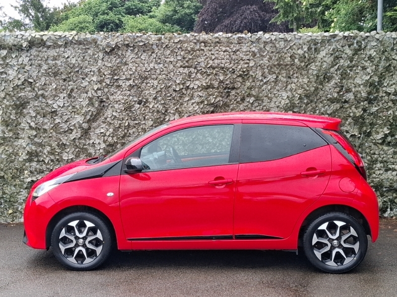 Toyota Aygo 1.0 Vvt-i X-trend Tss Red #4