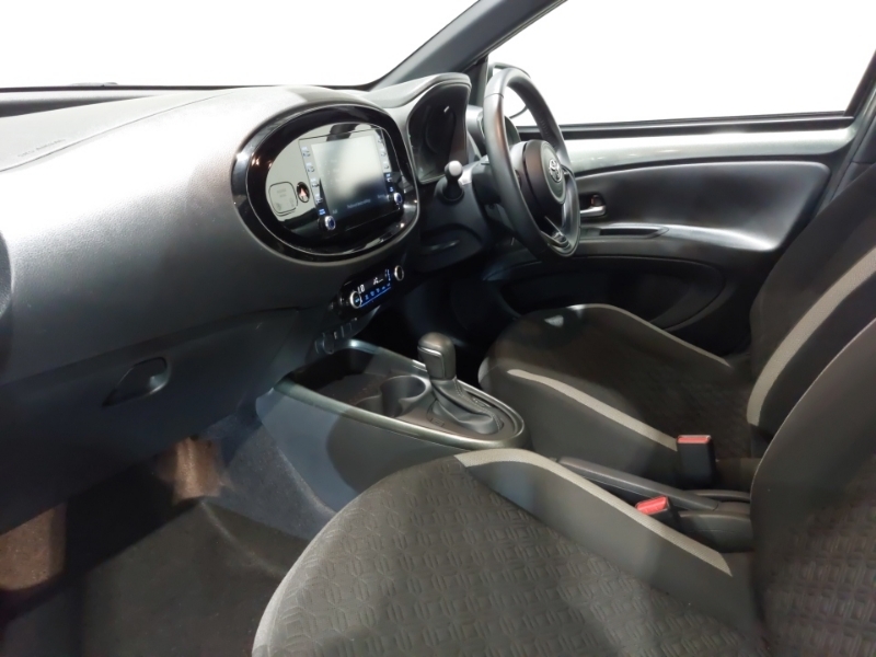 Toyota Aygo X 1.0 Vvt-i Edge Green #5