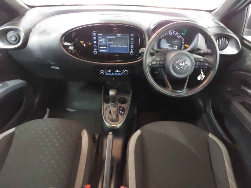 Toyota Aygo X 1.0 Vvt-i Edge Green #3