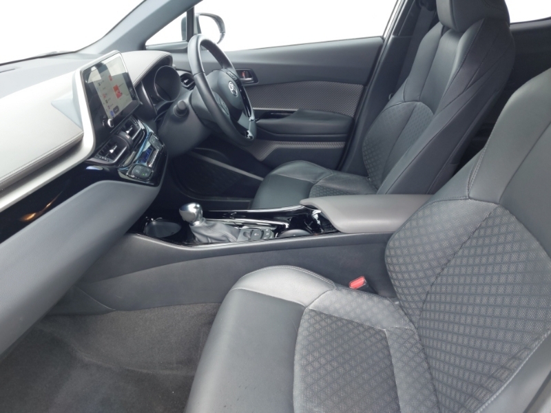 Toyota C-Hr 2.0 Hybrid Excel Cvt White #5