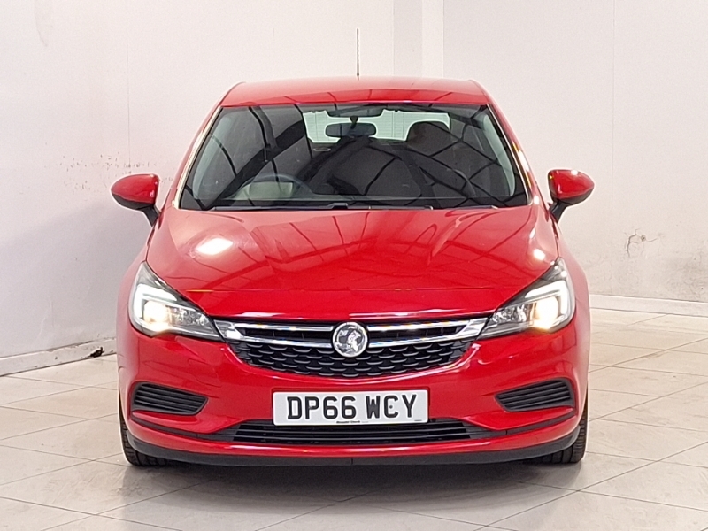 Vauxhall Astra Hatchback Red #12