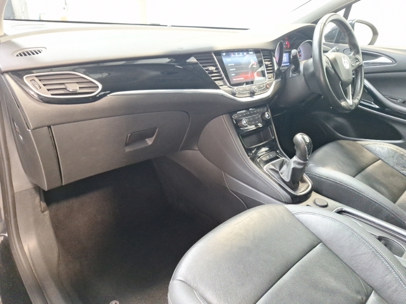 Vauxhall Astra 1.6T 16V 200 Elite Nav Black #5