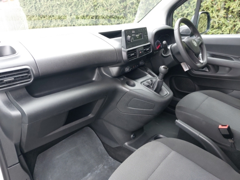 Vauxhall Combo 2000 1.5 Turbo D 75Ps H1 Edition Van White #5