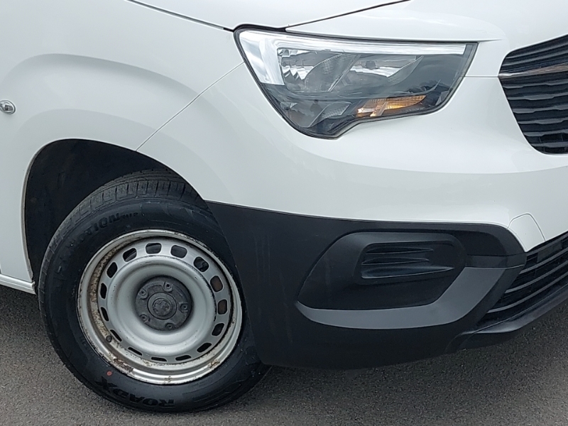 Vauxhall Combo 1.5L Edition White #20
