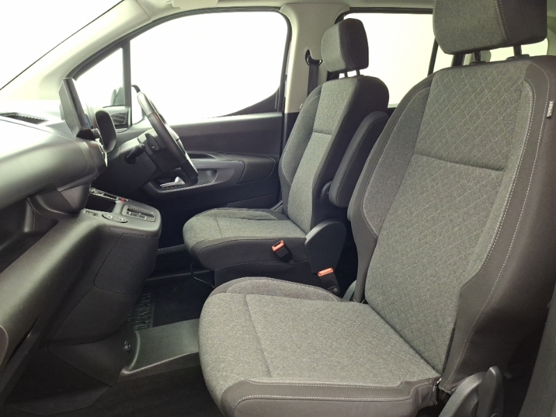 Vauxhall Combo-e Life 100Kw Ultimate 52Kwh Black #5