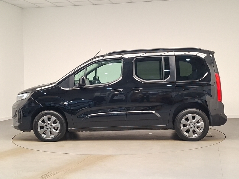 Vauxhall Combo-e Life 100Kw Ultimate 52Kwh Black #4