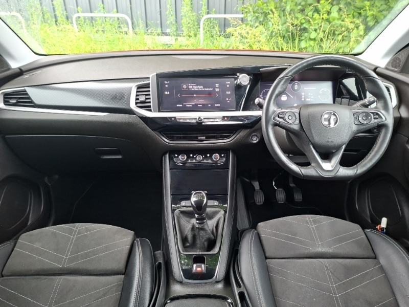 Vauxhall Grandland 1.2 Turbo Ultimate Red #3