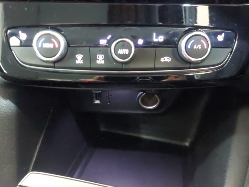 Vauxhall Mokka Hatchback Black #15