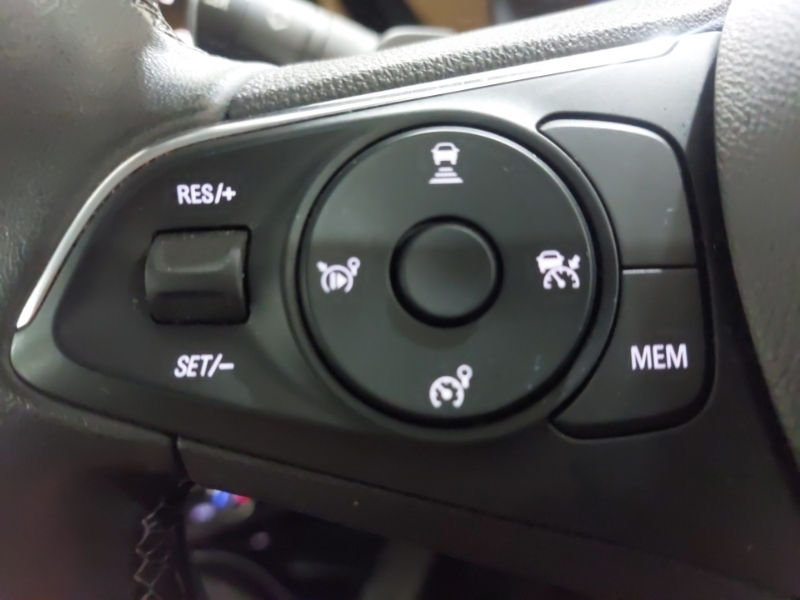 Vauxhall Mokka Hatchback Black #12