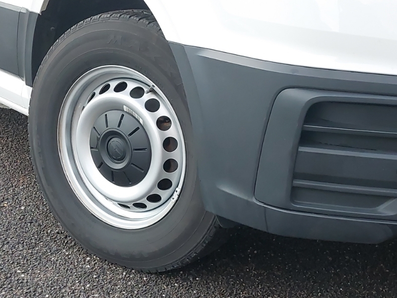 Volkswagen Crafter 2L Commerce Plus White #9