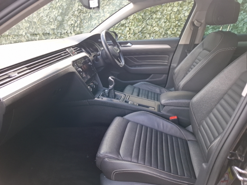 Volkswagen Passat 2.0 Tdi Evo Scr Sel Black #5