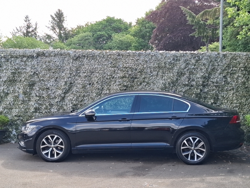 Volkswagen Passat 2.0 Tdi Evo Scr Sel Black #4