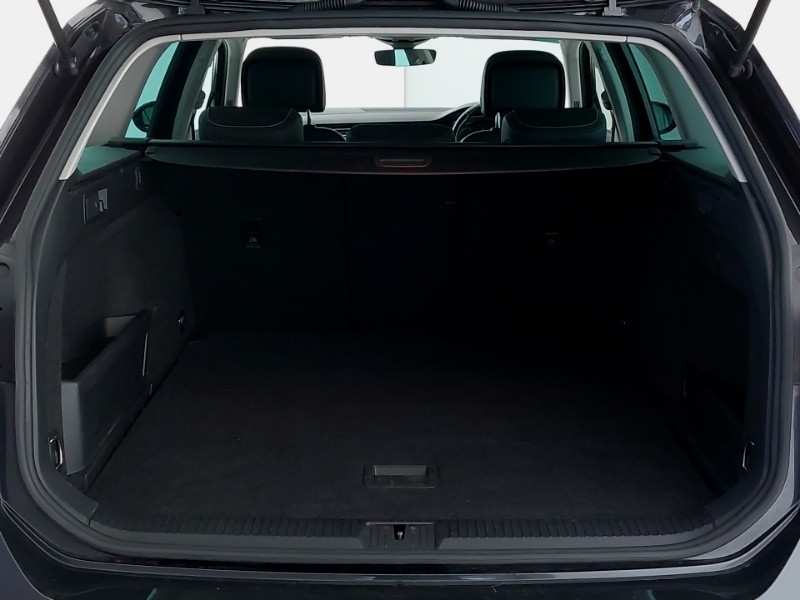 Volkswagen Passat R-line Grey #18