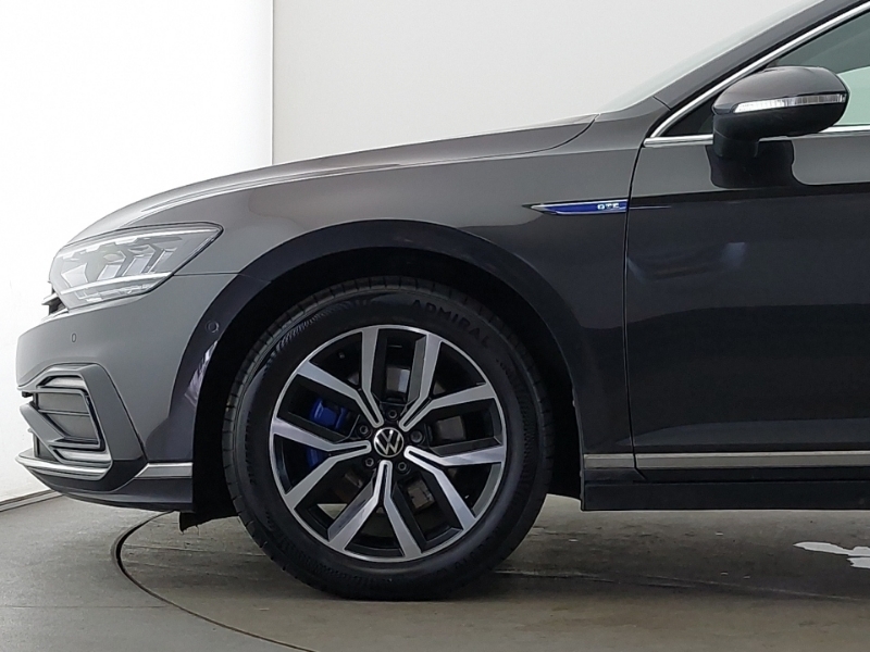 Volkswagen Passat R-line Grey #19