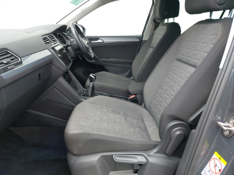 Volkswagen Tiguan 1.5 Tsi 150 Life Grey #5