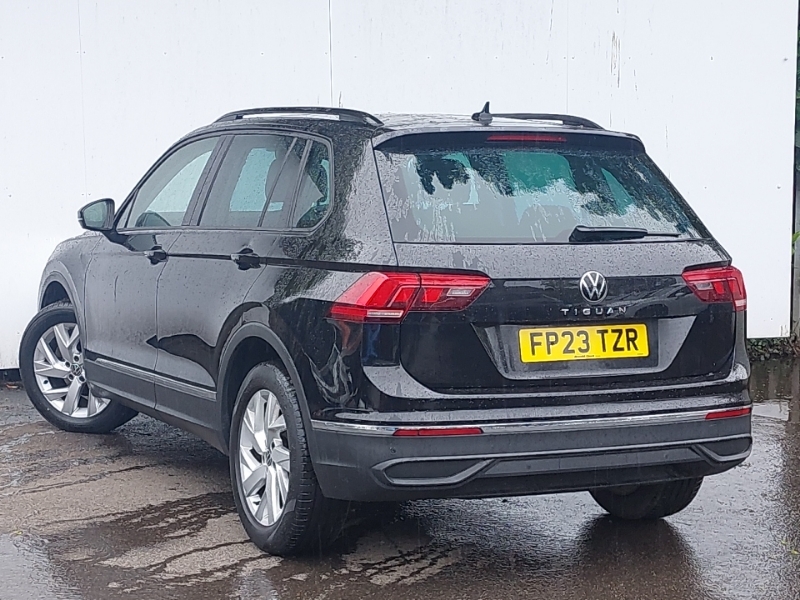 Volkswagen Tiguan 1.5 Tsi 150 Life Black #2