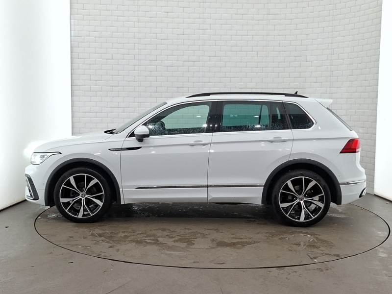 Volkswagen Tiguan 2.0 Tdi R-line Dsg White #4